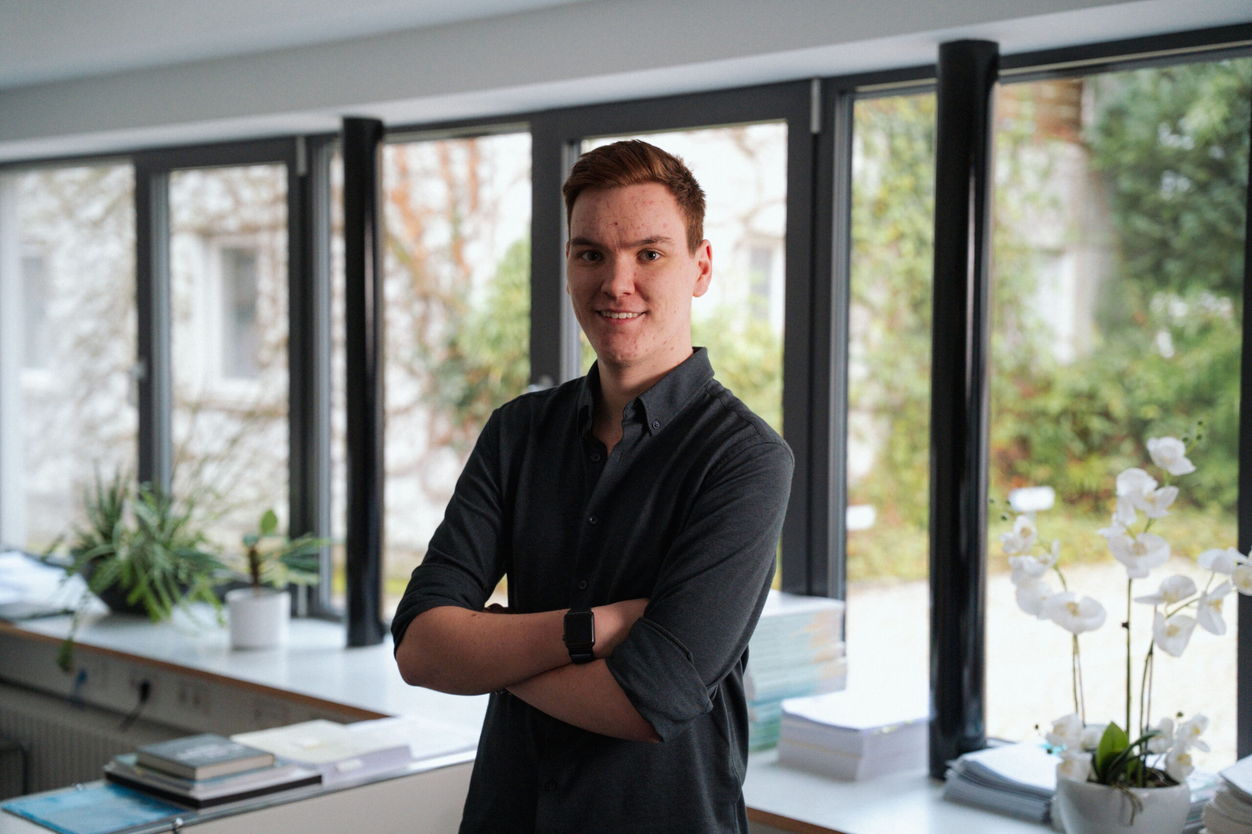 Tom Schwarz 

Steuerfachangestellter

„Voller Energie, neugierig und immer bereit, Neues zu lernen.“